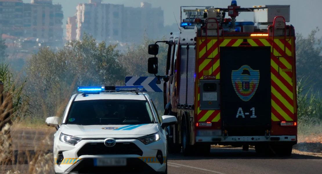 Así trabajan los efectivos de emergencias en el incendio de Las Vaguadas