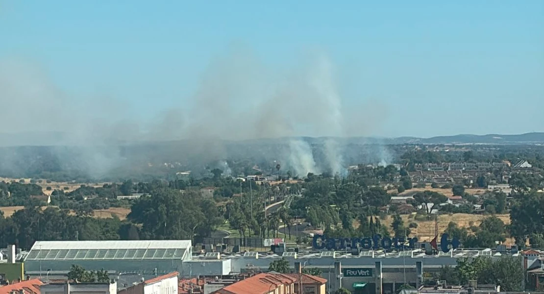 El humo alarma a vecinos de Las Vaguadas tras un nuevo incendio