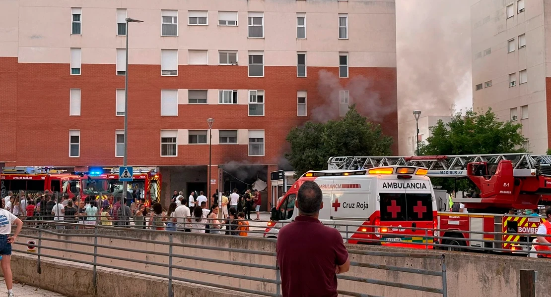 Cerro Gordo se une en un evento solidario para ayudar al Bar Alejandría tras el incendio