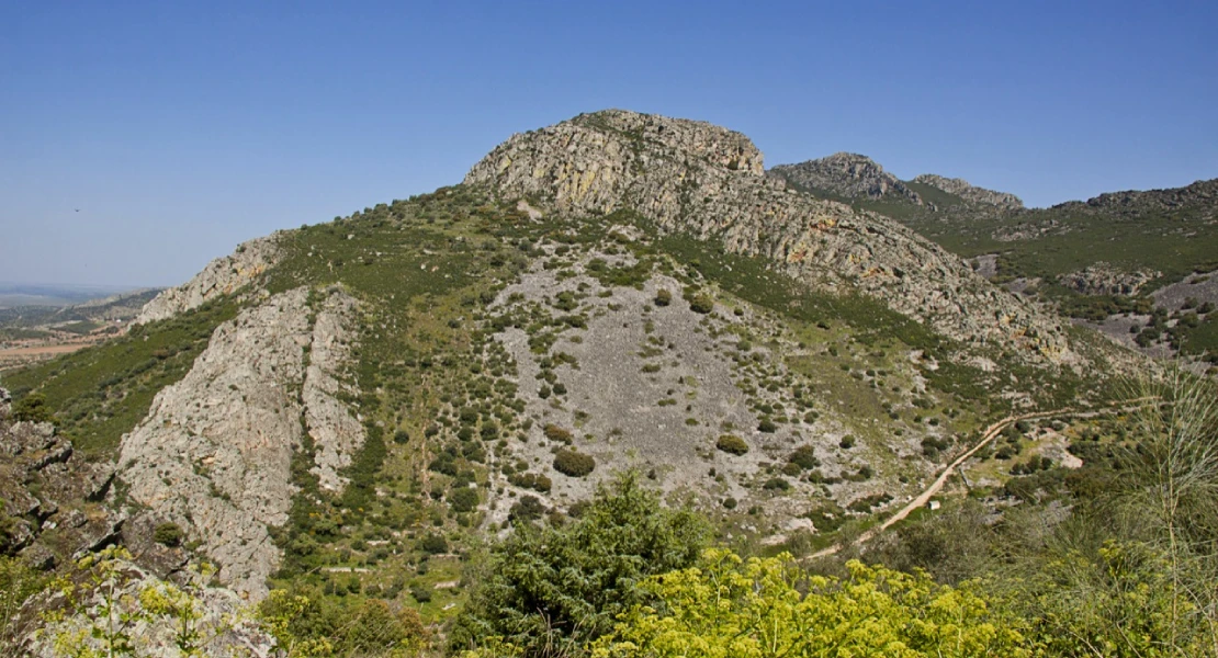 Se oponen a la tirolina en la ZEPA Sierra de Hornachos: "Es ilegal y un disparate mayúsculo"