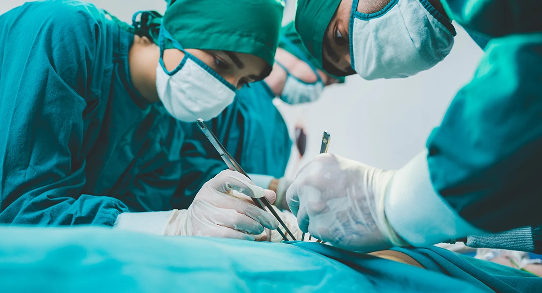 Extremadura reduce la lista de espera quirúrgica en más de 3.000 pacientes