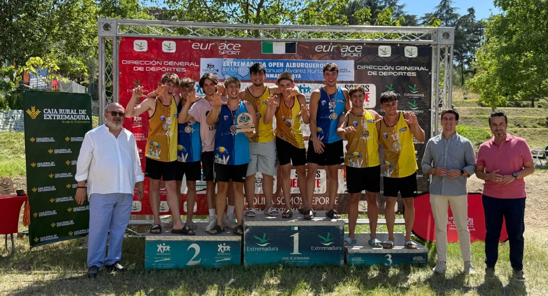 Ley del debutante: Benalmádena y Almería triunfan en el Open Alburquerque de balonmano playa