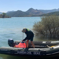 Especialistas del GEAS de Badajoz encuentran un cuerpo sin vida en un embalse