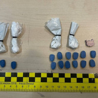 Pillados en un control extremeño con 75 dosis de cocaína y 17 pastillas de anfetaminas