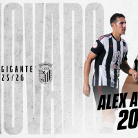Alex Alegría vestirá la camiseta del CD Badajoz una temporada más