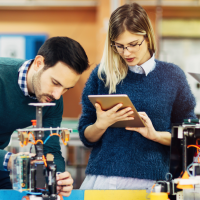 Becas de estancia postdoctoral en EEUU para investigadores de la UEx: cuándo y cómo solicitarlas
