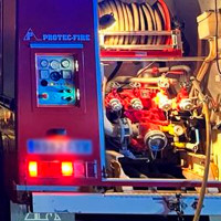 Cortan parte de la N-430 tras el incendio de un camión