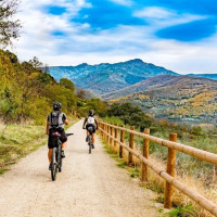 Plan con descuentos para que los extremeños viajen más por la región