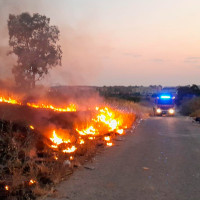 La situación de El Junquillo de Cáceres dificulta las labores del SEPEI en un incendio