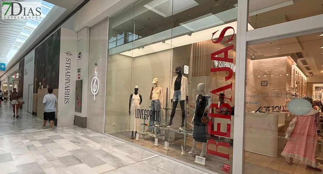 La tienda Stradivarius de El Faro cierra temporalmente