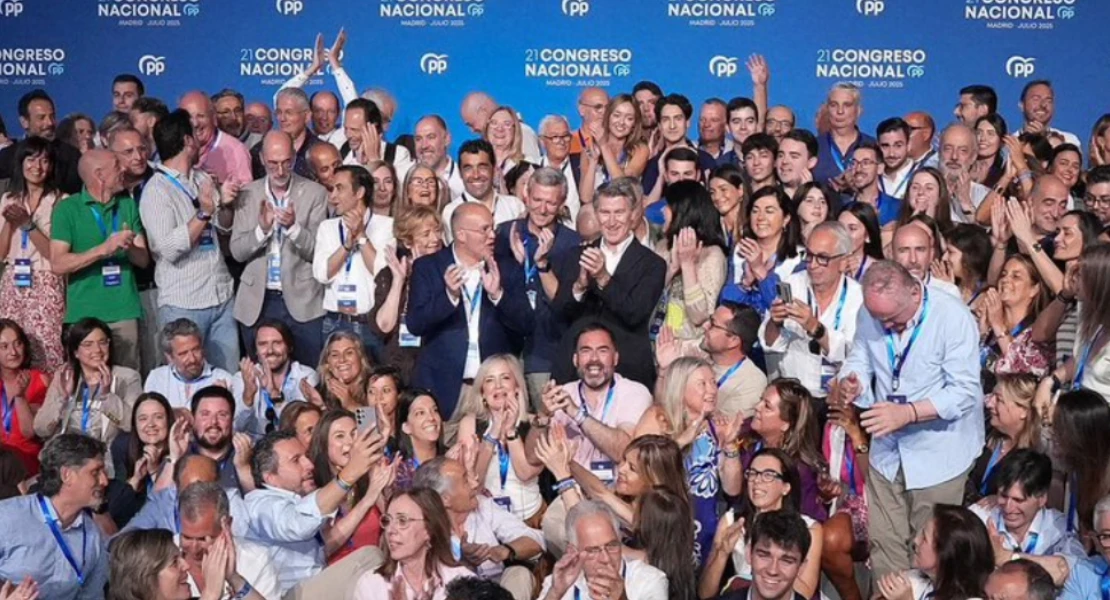 Matiene a Monago y suma tres más: los cuatro extremeños elegidos para el equipo de Feijóo