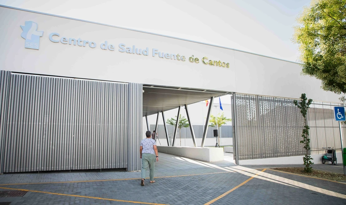 Guardiola inaugura el nuevo Centro de Salud de Fuente de Cantos
