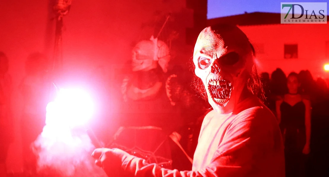 El terror invade Valverde de Leganés: miles de personas disfrutan La Fuga de la Diabla