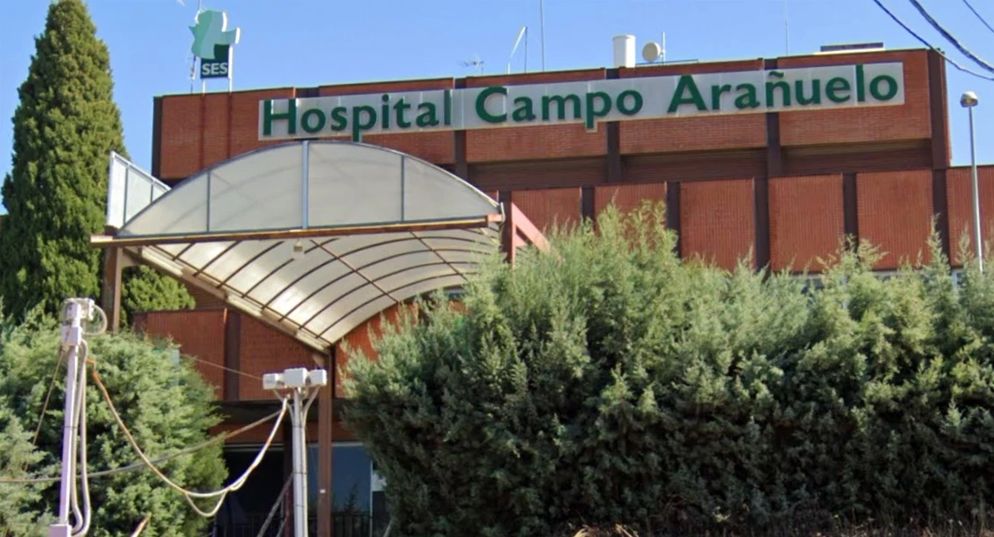 Una joven herida tras chocar un coche y una moto en Navalmoral de la Mata