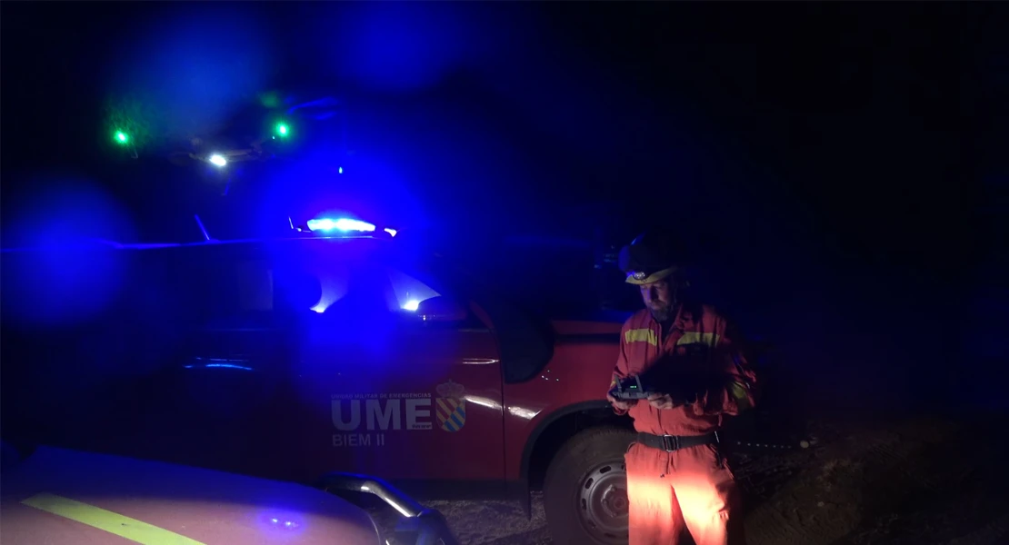 Así ha trabajado la UME durante la noche en el incendio de Extremadura