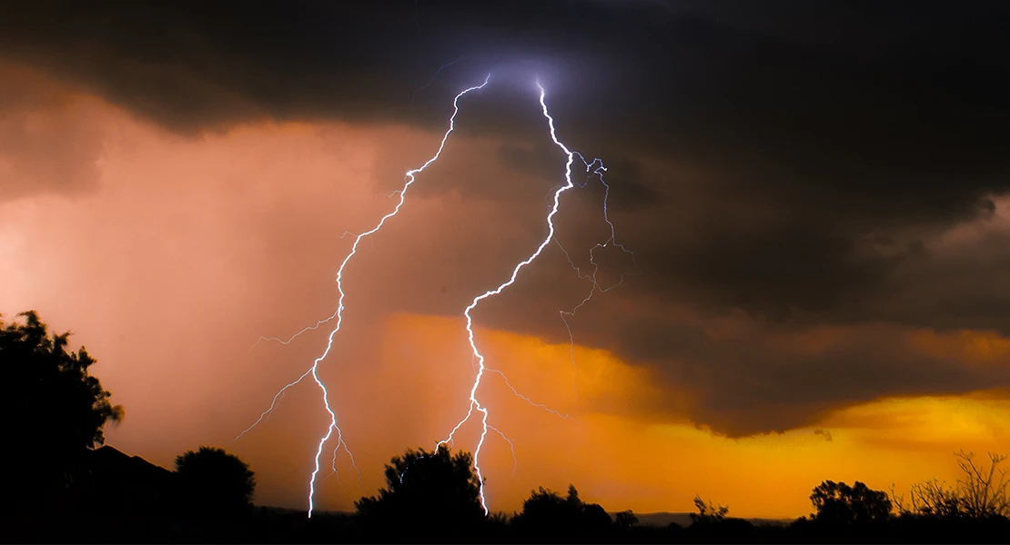 Caen 702 rayos durante la tormenta en Extremadura