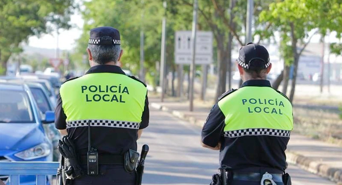 Cáceres incrementa la vigilancia en una plaza por los problemas originados por varias personas