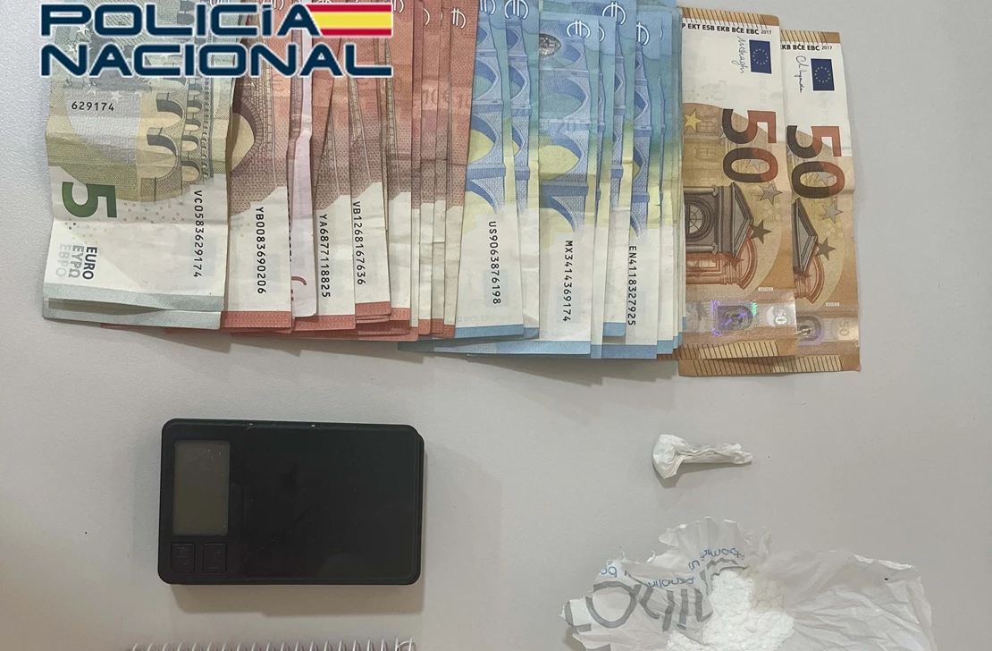 Desarticulan un punto de venta de droga en Cáceres: intervienen cocaína y dinero