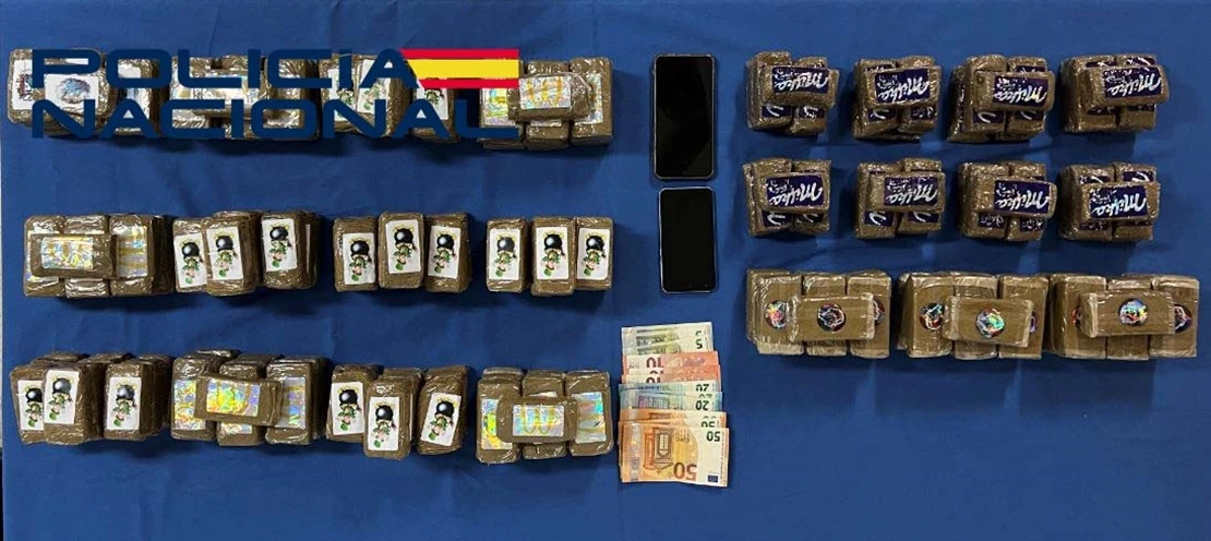 Detenido en Badajoz con 19 kilos de hachis bajo el asiento de su coche