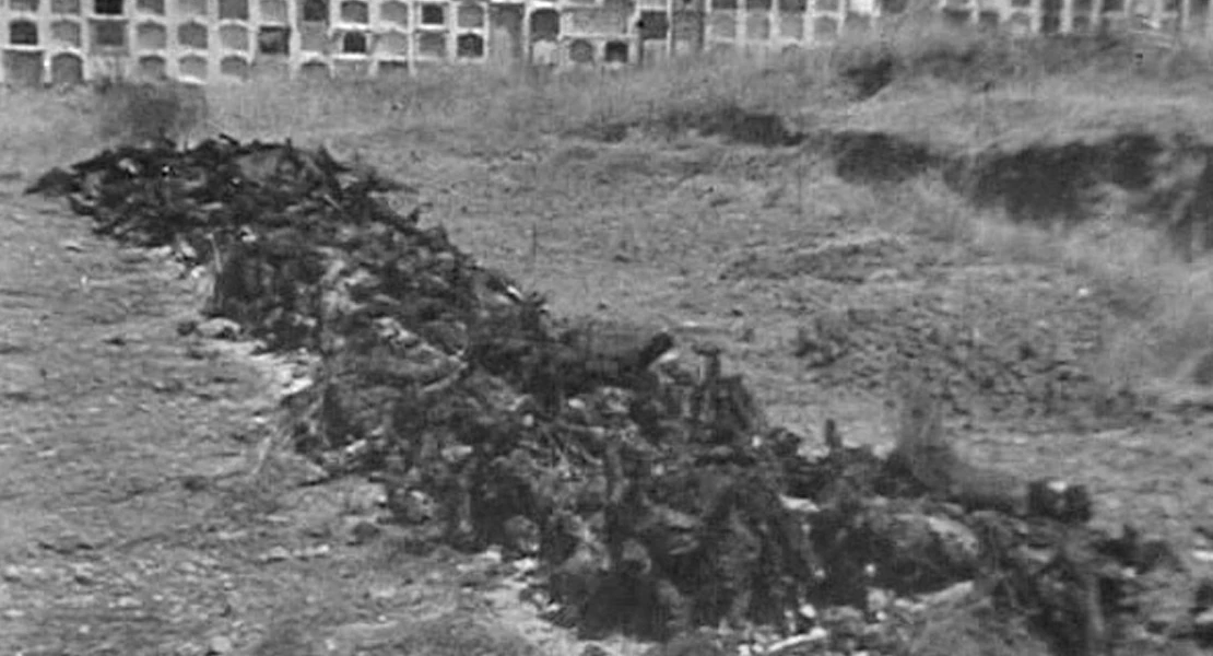 Badajoz conmemora la matanza del 14 de agosto:  exigen memoria, justicia y reconocimiento
