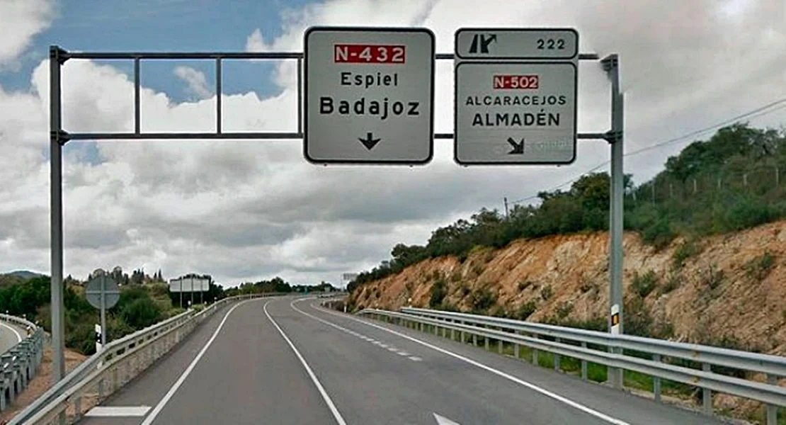 Avanzan las obras de mejora del acceso sur a Badajoz en la N-432