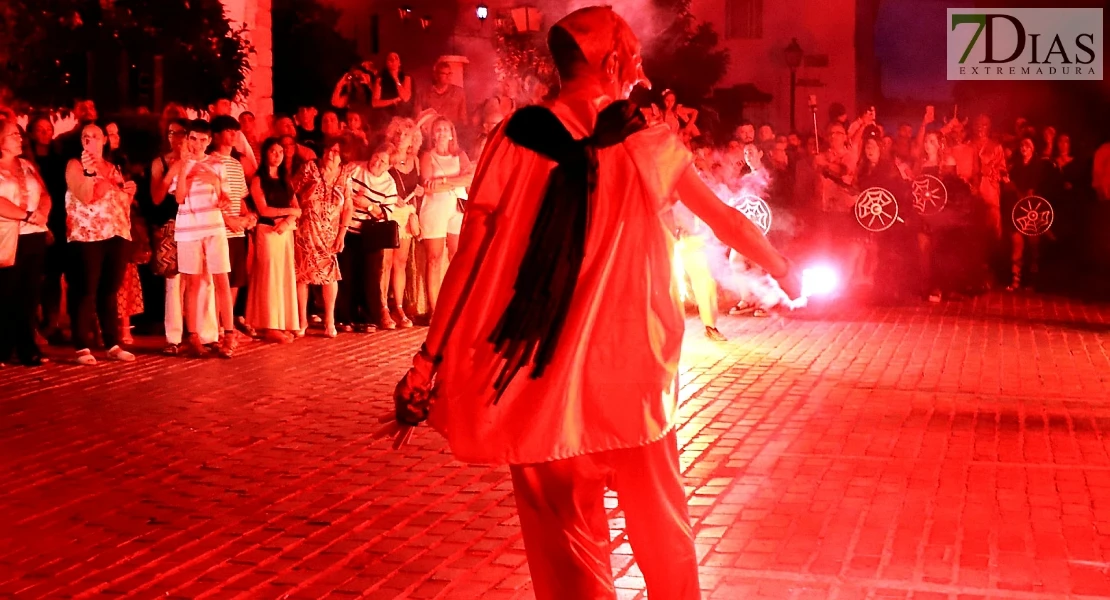 El terror invade Valverde de Leganés: miles de personas disfrutan La Fuga de la Diabla