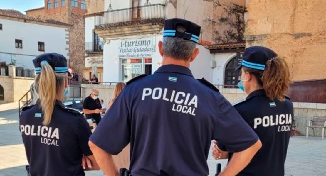 Pillan a una menor iniciando un fuego en Cáceres