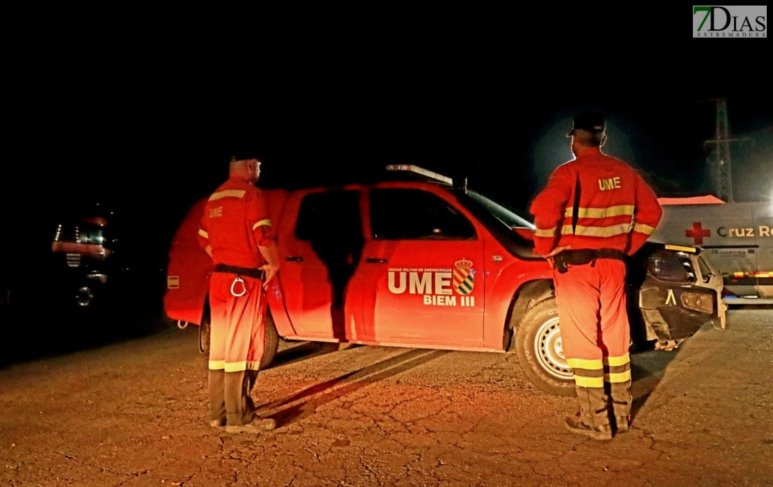 Las imágenes del desalojo por el incendio de Jarilla en Extremadura