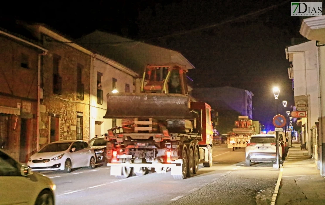 El incendio entra en Castilla y León: preocupan dos pueblos extremeños