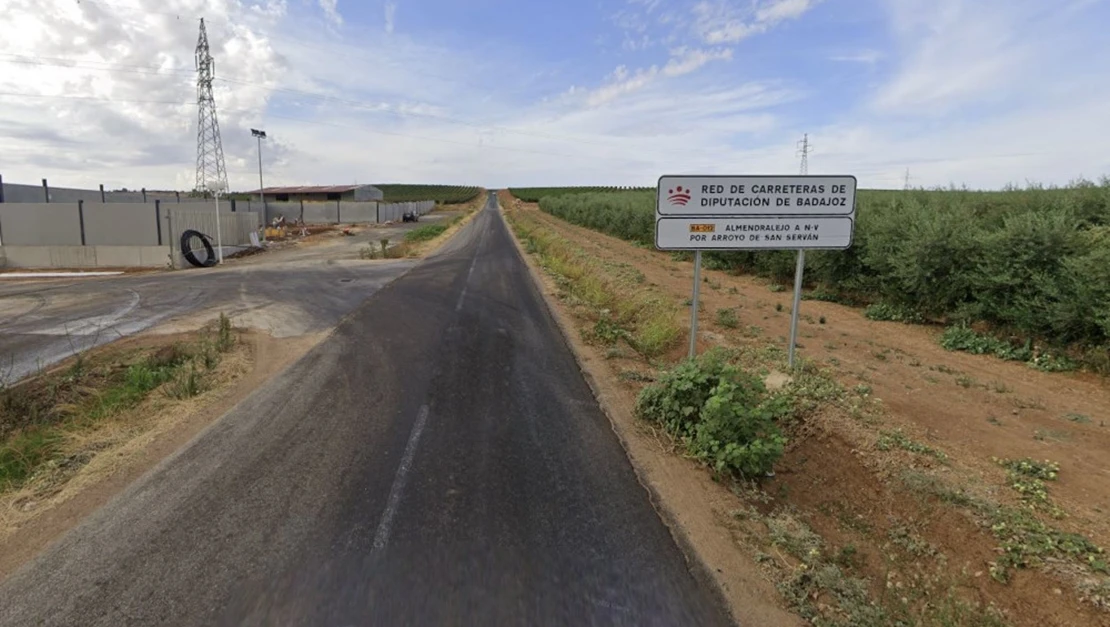 Obras de mejora en la BA-012 entre Almendralejo y la N-V