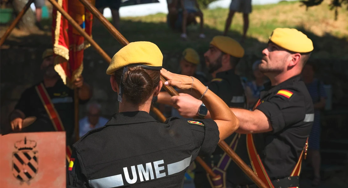 Homenaje en memoria del héroe caído en Cáceres durante un incendio forestal