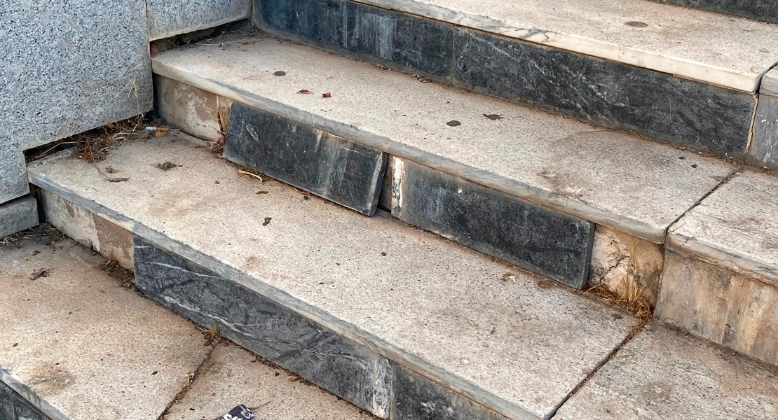 El PSOE de Badajoz pide reparaciones en la plaza Gabriel Montesinos