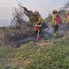 Solidaridad en el norte de Extremadura: bomberos forestales ayudan en las zonas afectadas por el incendio de Jarilla