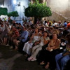 Éxito en las calles de Barcarrota: actores, cantantes y multitud de público en la XI Visita Guiada Nocturna