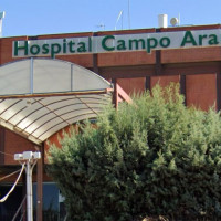 Una joven herida tras chocar un coche y una moto en Navalmoral de la Mata