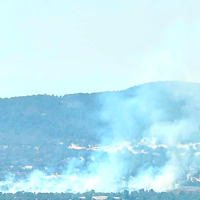 Operativo de emergencia en Cilleros para contener un fuego declarado al mediodía