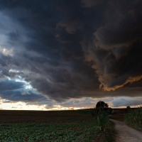 Cambio radical en varias zonas de Extremadura: tormenta, chubascos y viento esta tarde