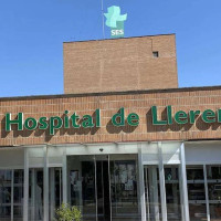 Herido grave un hombre al caer de una cubierta en Llerena