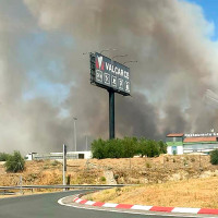 VÍDEO | Así está apagando el incendio de Aldea del Cano el amplio dispositivo