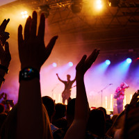 OCU denuncia abusos en 8 festivales de música con más de 400.000 afectados