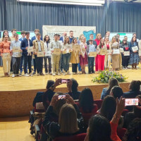 Diez escolares extremeños reciben 340 € en los Premios Extraordinarios de Educación Primaria