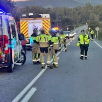 Atrapada tras un accidente en la EX-345