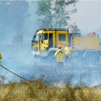 Activan el nivel 1 en un nuevo incendio forestal que afecta a varias carreteras en Benquerencia