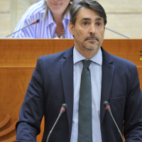 El PSOE responsabiliza al Gobierno de Guardiola del retroceso económico en la región