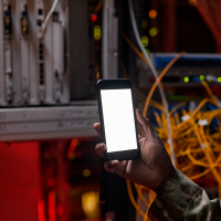 La caída de red de una compañía telefónica afecta a pueblos de Las Hurdes