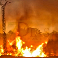 Un incendio alerta a los vecinos de San Roque y otras zonas de Badajoz