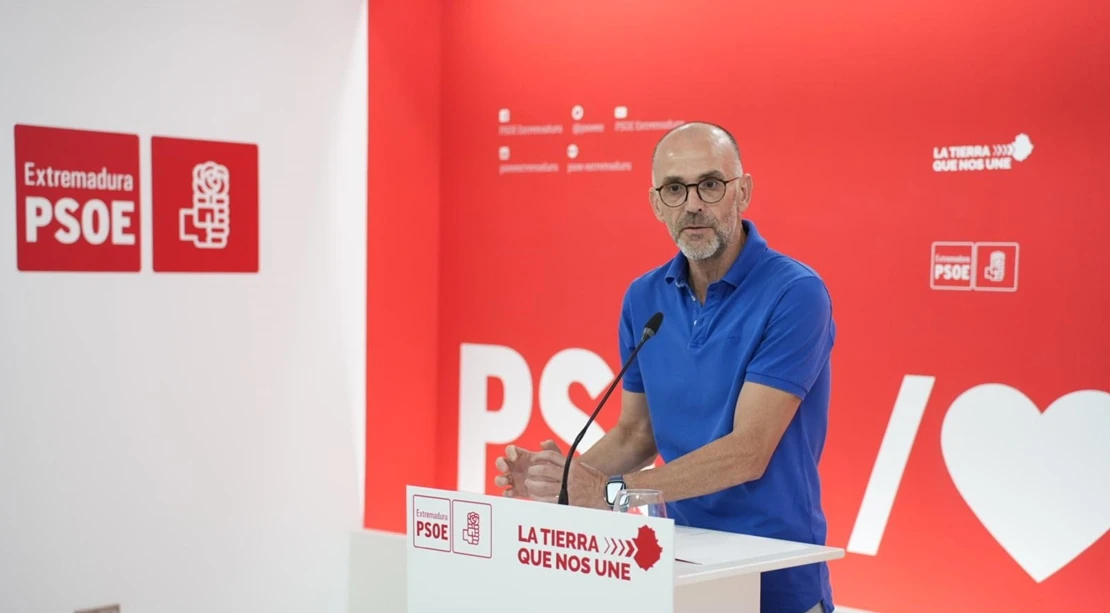 El PSOE cree que la dimisión del consejero demuestra “el caos de la Junta”