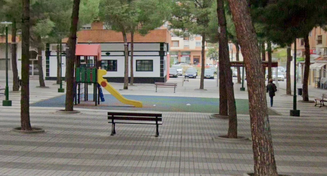 Instalarán y mejorarán más de 20 áreas de juegos infantiles en Badajoz