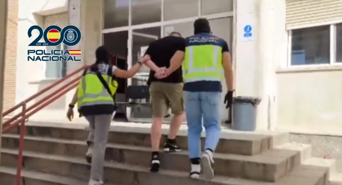 Seis ultras detenidos por agredir con botellas rotas a hinchas en una emboscada