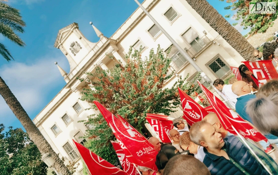 Badajoz se moviliza para exigir la reducción de la jornada laboral